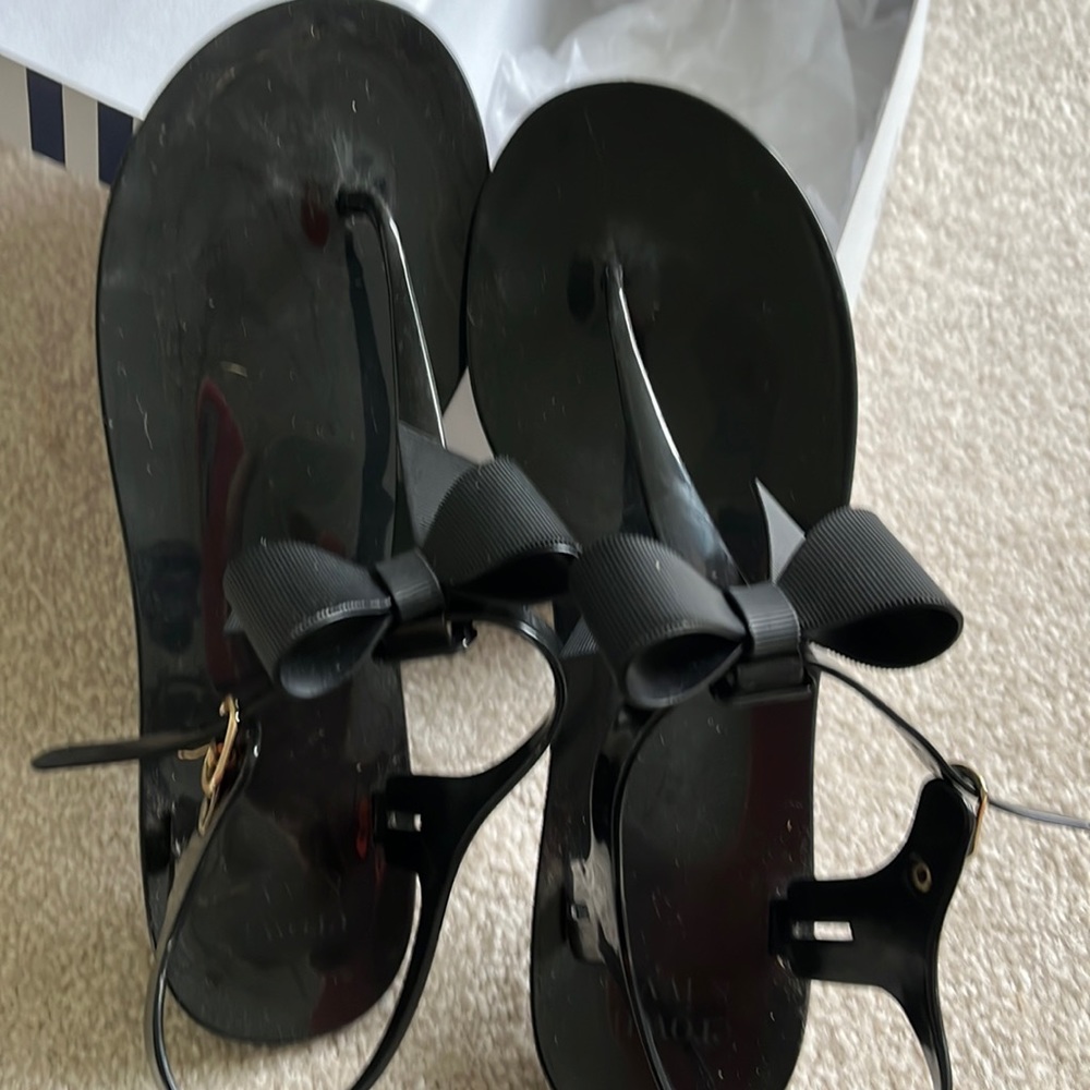 Crown and Ivy jelly sandals